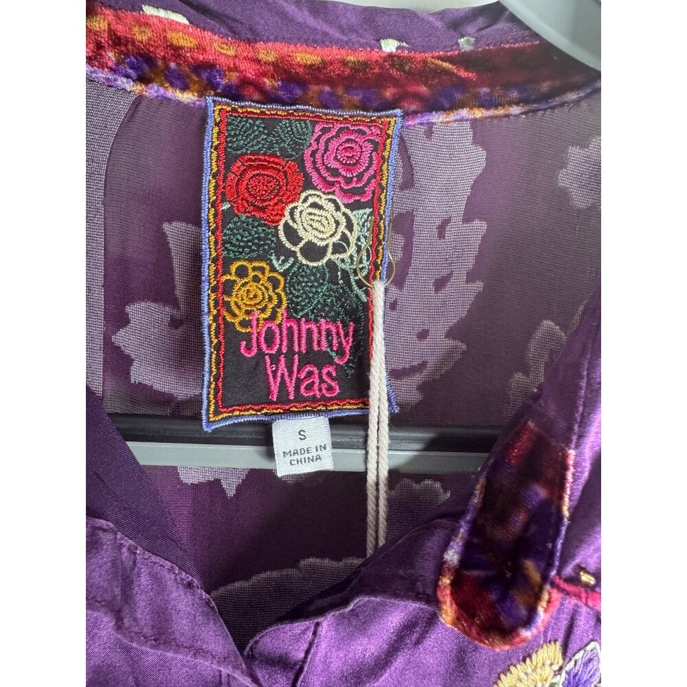 NWT Johnny Was The Slim Audrey Embroidered Floral Burnout Shirt Size S Purple - Picture 9 of 11